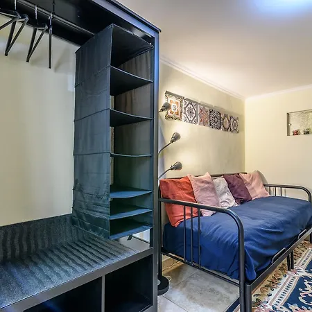 Cozy Flat With Terrace 리스본